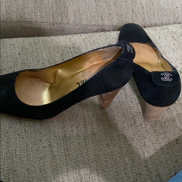 CHANEL Shoes - Chanel size 38 1/2 or size 8 vintage heels